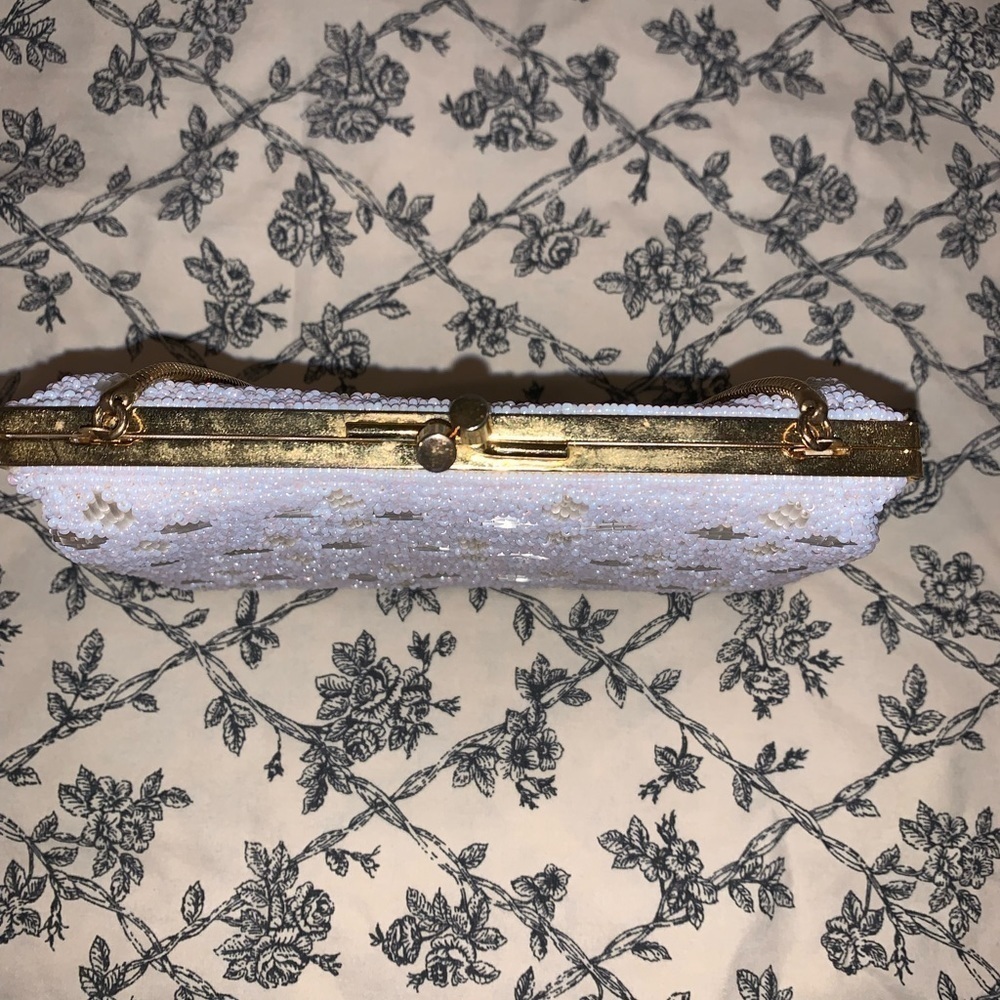 Vintage White and Gold beaded Purse Small - Picture 8 of 10